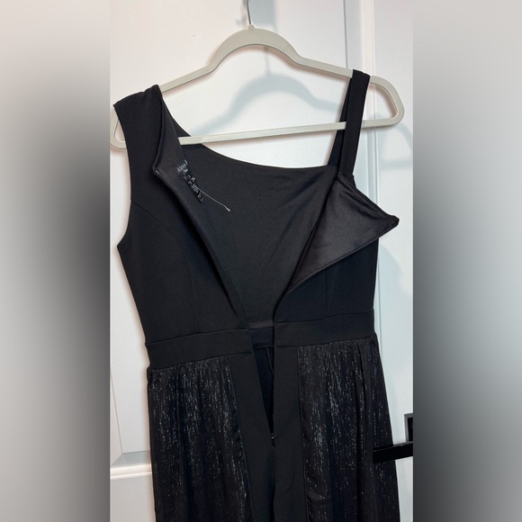 Alexa B Nites Black 1 Shoulder Jumpsuit Sz6 Beaded Strap Sheer Metallic Overlay - Picture 7 of 12